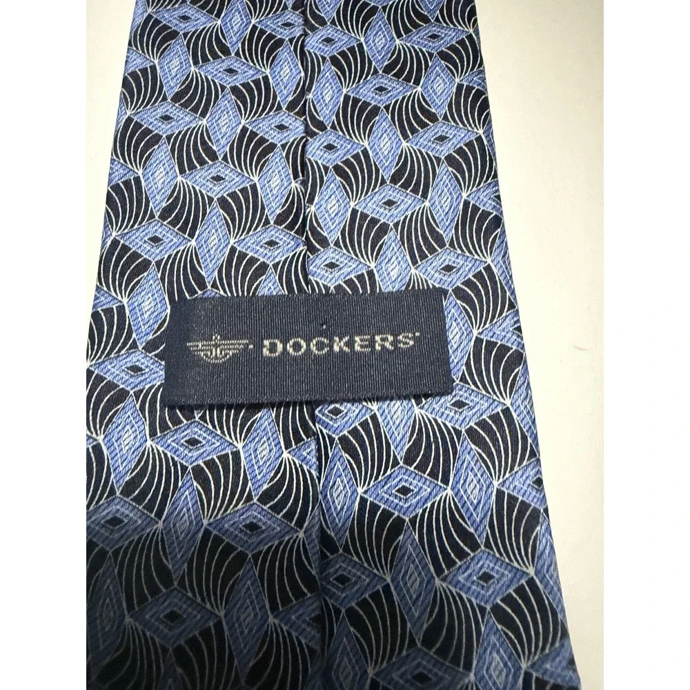 Dockers Mens Silk Tie Blue Black Geometric Diamond Stain Resistant Hand Made